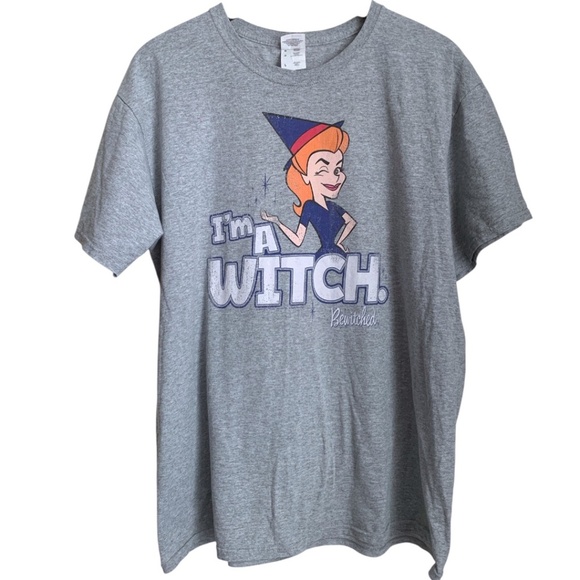 Bewitched Women's T-Shirt size Large "I'm A Witch" Bewitched TV Show Tee - Picture 1 of 5